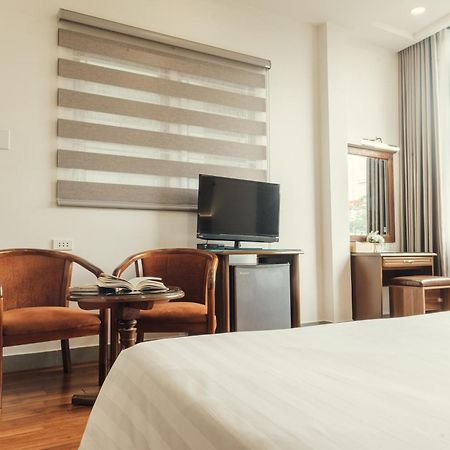 Lantern Hotel Хошимин Екстериор снимка