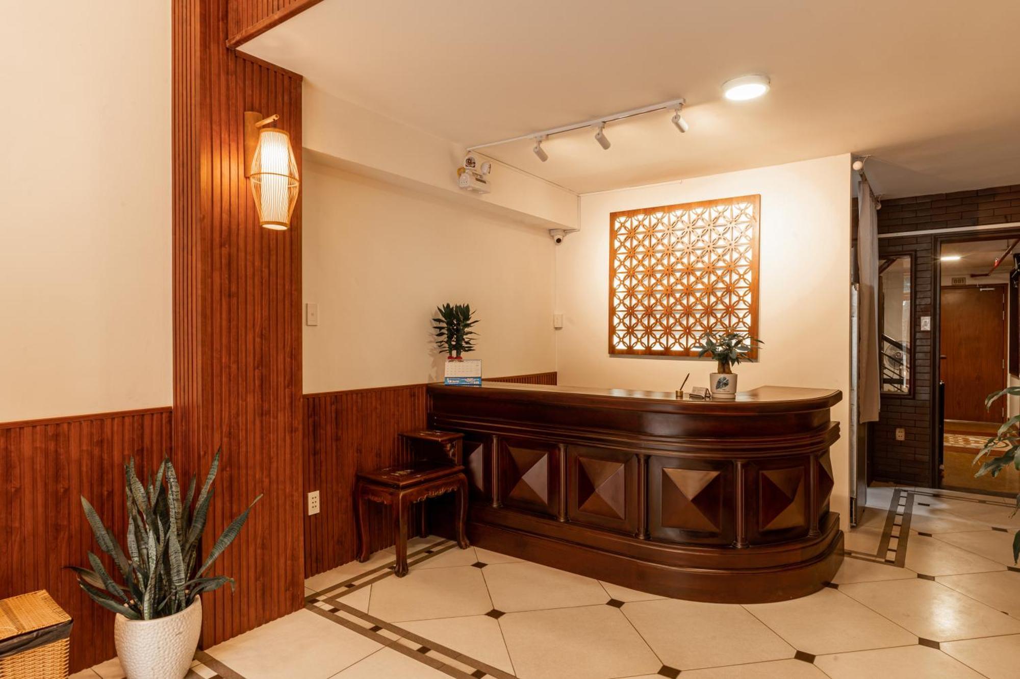 Lantern Hotel Хошимин Екстериор снимка